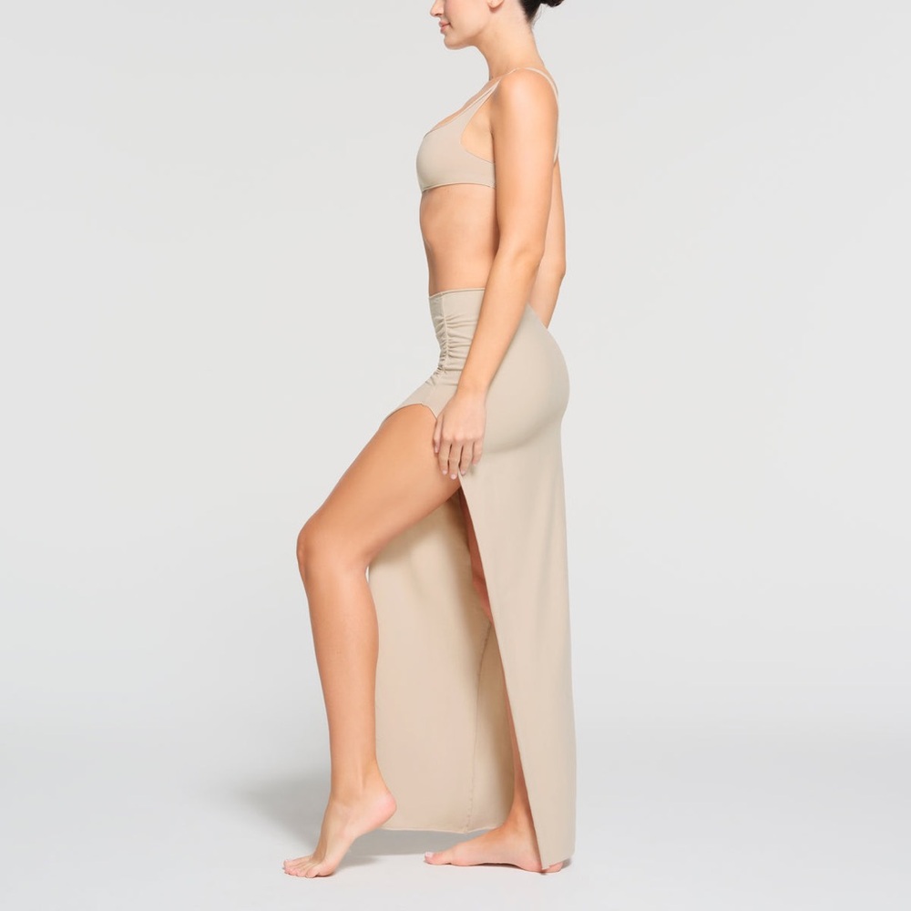 SKIMS RAW EDGE SLIT LONG SKIRT in Stone NEW - Picture 3 of 8